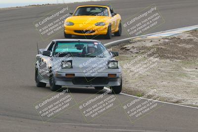 media/Dec-19-2025-Lucky Dog Racing (Fri) [[3b7b1b5fc8]]/Beginner/Session 4 Turn 2 3 Speed Pan/